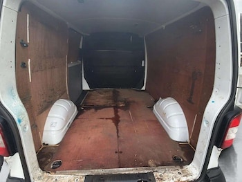 Used Volkswagen Transporter 2013 for sale - 79170375: Photo