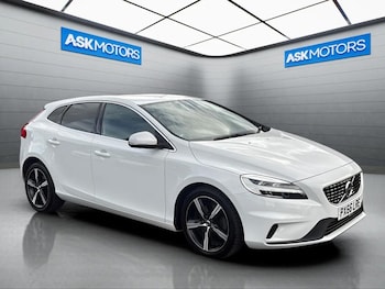 Used Volvo V40 2016 for sale - 75698265: Photo
