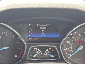 Used Ford Focus 2017 for sale - 79370200: Photo