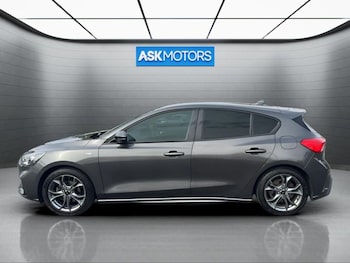 Used Ford Focus 2020 for sale - 75502841: Photo