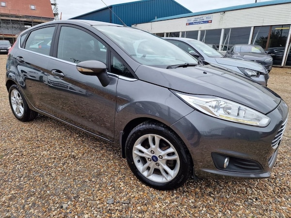 Used Ford Fiesta 2016 for sale - 76291898: Photo 1