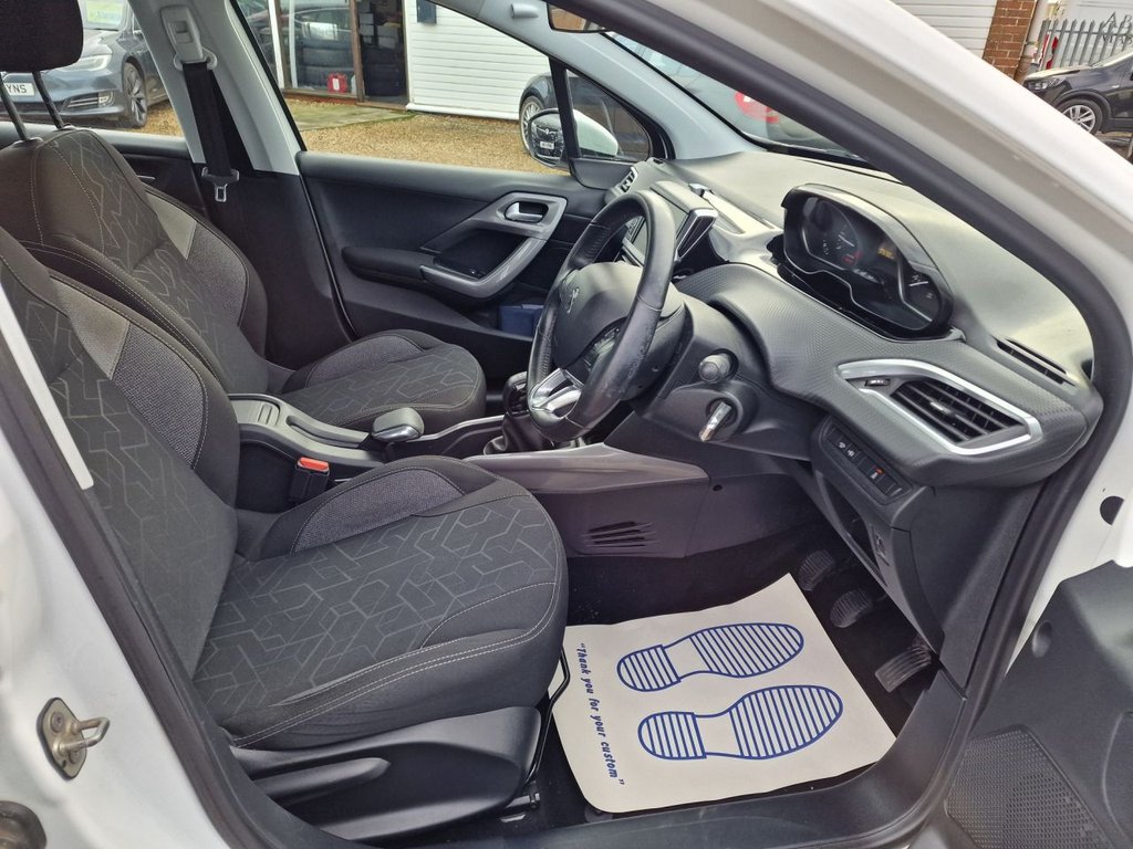 Used Peugeot 2008 2017 for sale - 76632197: Photo 12