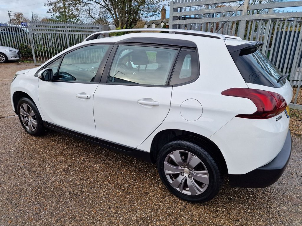 Used Peugeot 2008 2017 for sale - 76632197: Photo 5