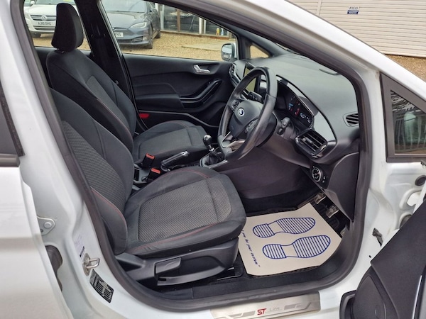 Used Ford Fiesta 2018 for sale - 76266673: Photo 11