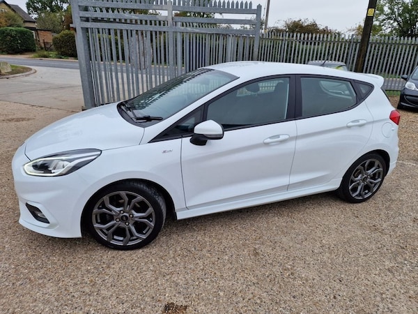 Used Ford Fiesta 2018 for sale - 76266673: Photo 6