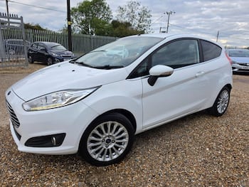 Used Ford Fiesta 2015 for sale - 79876036: Photo
