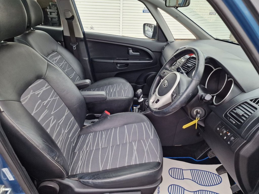 Used Kia Venga 2012 for sale - 76286172: Photo 11