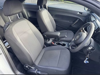 Used Volkswagen Beetle 2015 for sale - 77525865: Photo