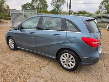 Used Mercedes-Benz B Class 2014 for sale - 79642953: Photo