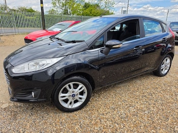 Used Ford Fiesta 2015 for sale - 78598060: Photo
