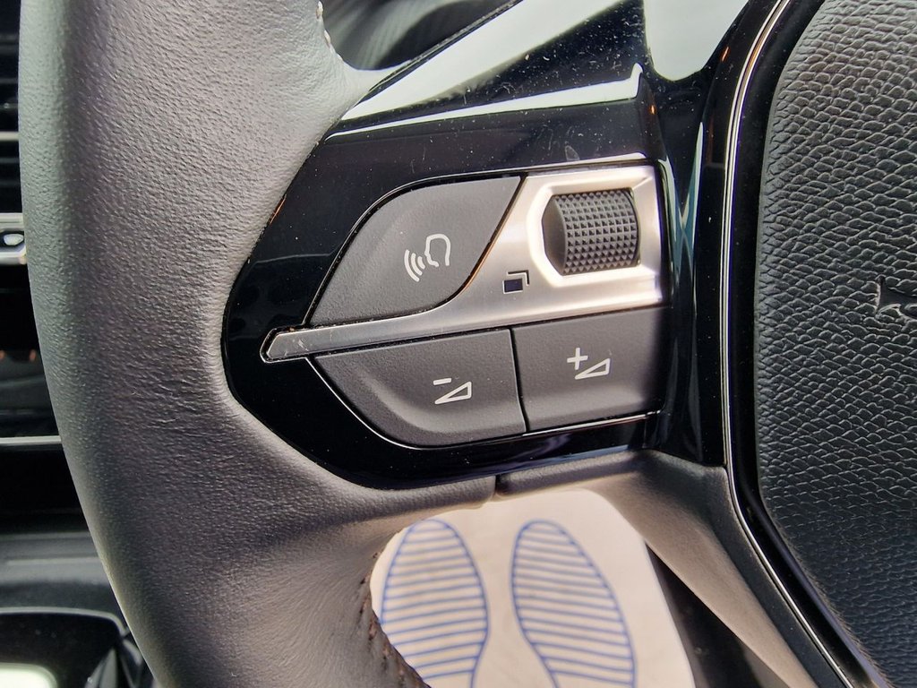 Used Peugeot 208 2023 for sale - 76025213: Photo 24