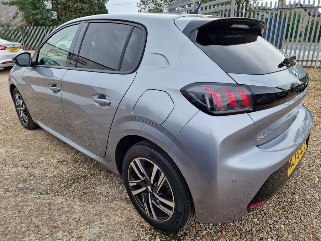 Used Peugeot 208 2023 for sale - 76025213: Photo 8