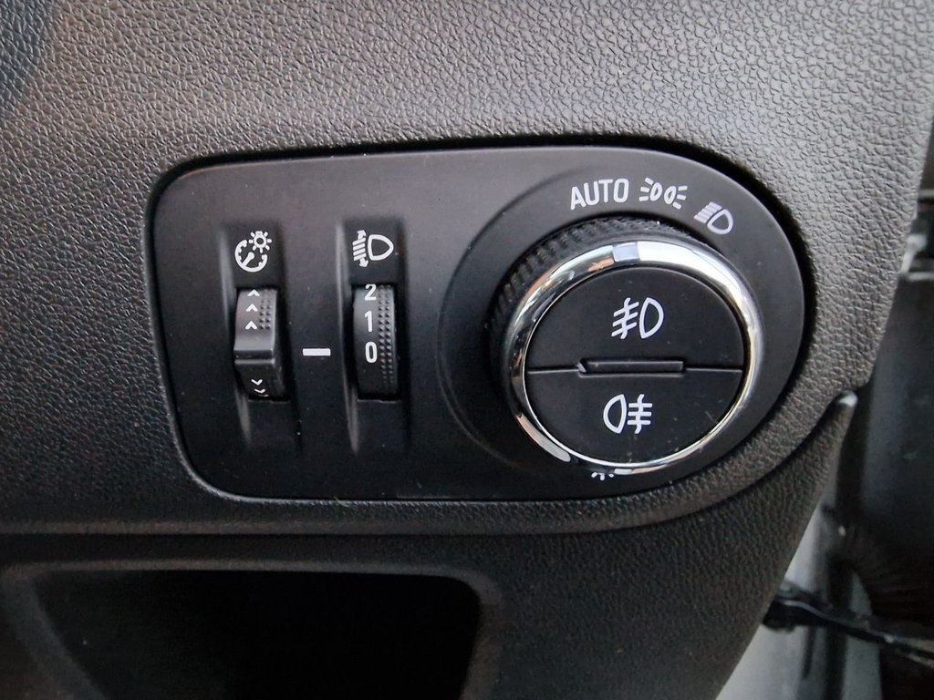 Used Vauxhall Crossland X 2018 for sale - 76901076: Photo 18