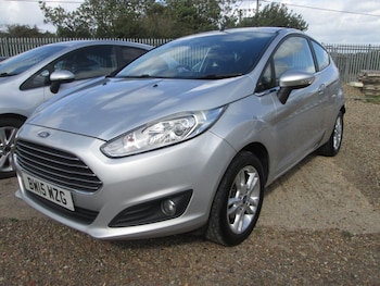 Used Ford Fiesta 2015 for sale - 79334391: Photo