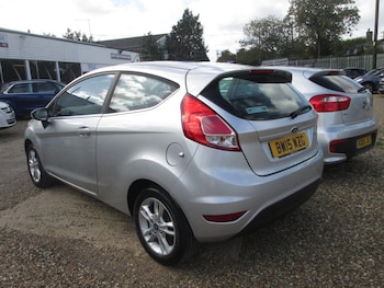 Used Ford Fiesta 2015 for sale - 79334391: Photo