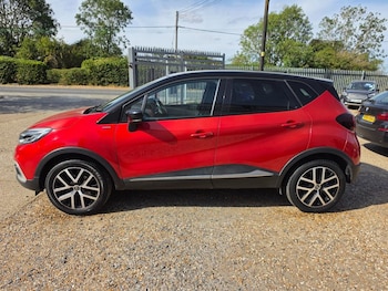 Used Renault Captur 2019 for sale - 79482333: Photo