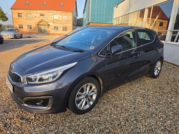 Used Kia Ceed 2015 for sale - 79203575: Photo
