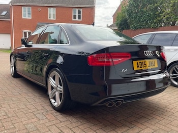 Used Audi A4 2015 for sale - 75966790: Photo