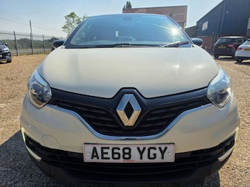 Used Renault Captur 2018 for sale - 79166741: Photo