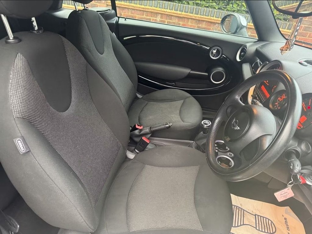 Used MINI Convertible 2015 for sale - 78096911: Photo 3