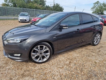 Used Ford Focus 2017 for sale - 75502564: Photo
