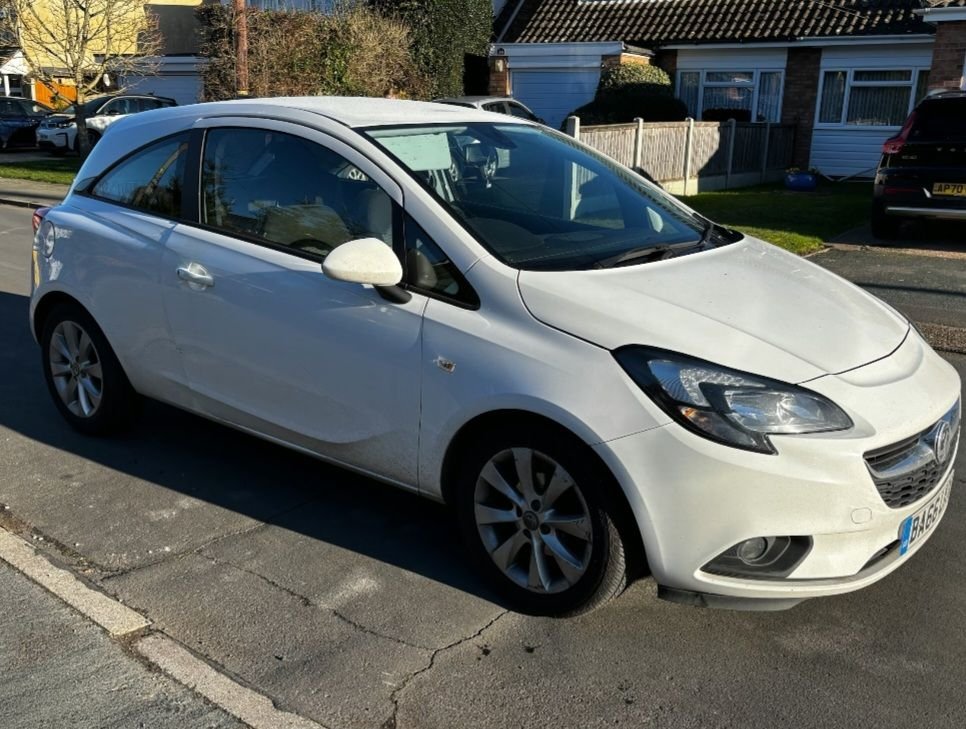 Used Vauxhall Corsa 2017 for sale - 77188847: Photo 1