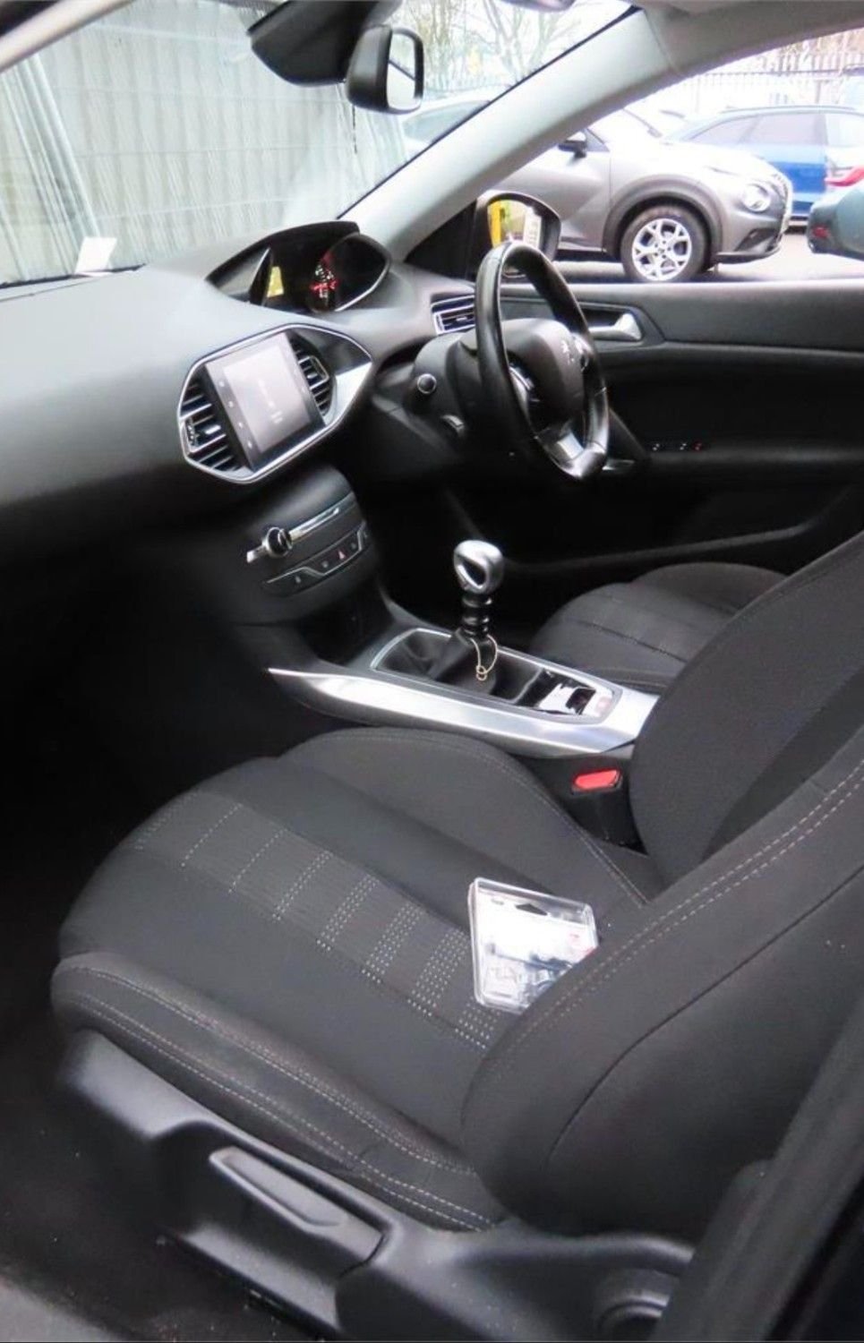 Used Peugeot 308 2016 for sale - 77328039: Photo 2