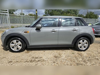 Used MINI Hatch 2017 for sale - 75460446: Photo