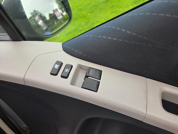 Used Toyota Yaris 2008 for sale - 75450012: Photo 13