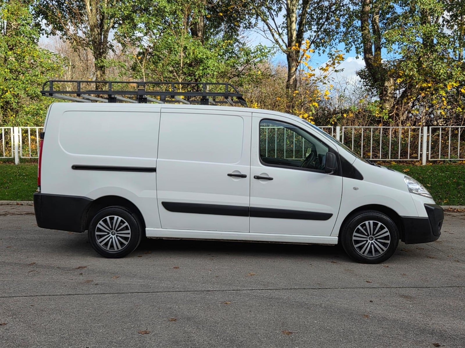 Used Citroen Dispatch 2016 for sale - 76572364: Photo 57