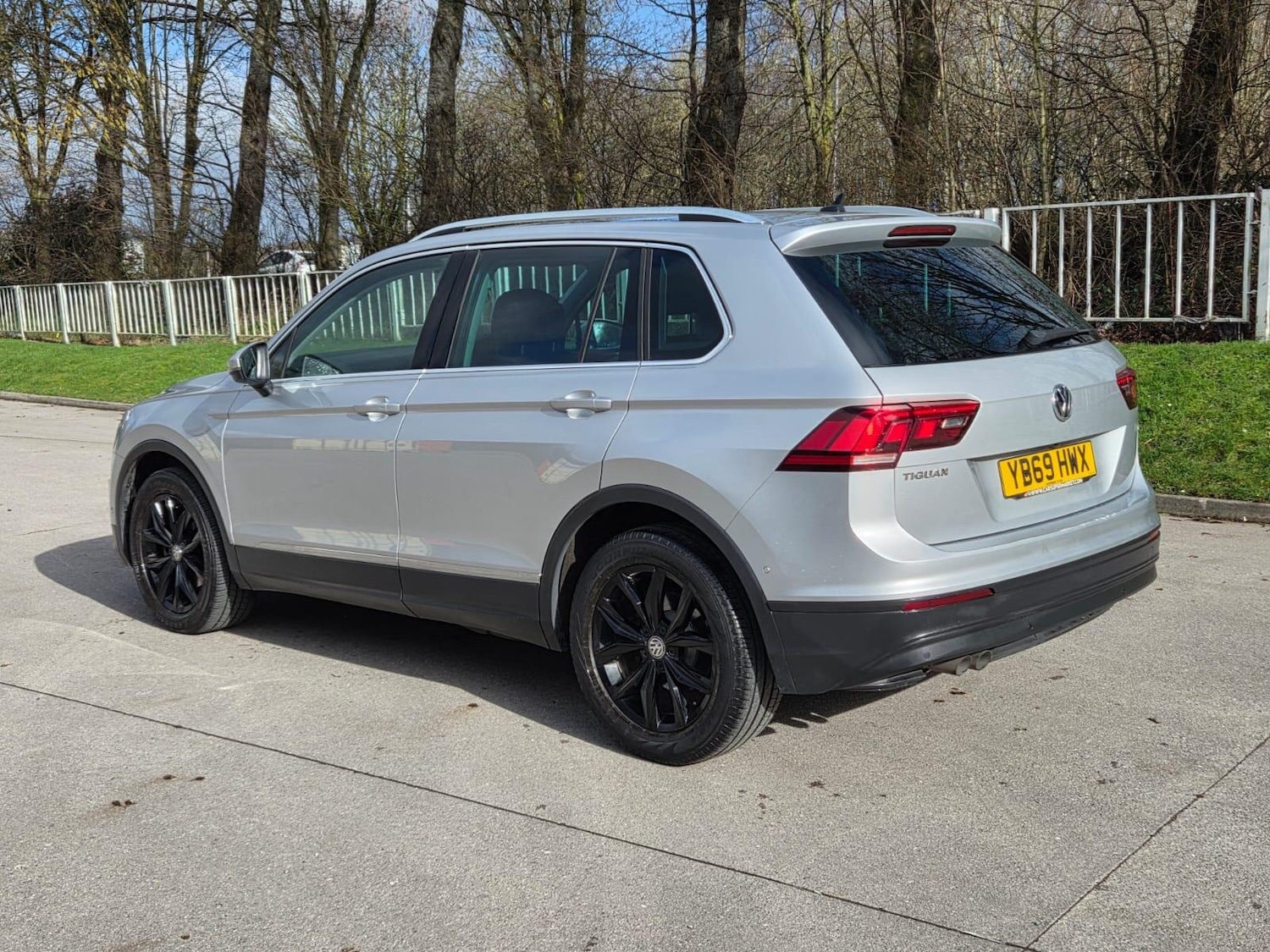 Used Volkswagen Tiguan 2019 for sale - 77637716: Photo 3