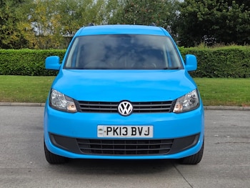 Used Volkswagen Caddy Maxi 2013 for sale - 76094737: Photo