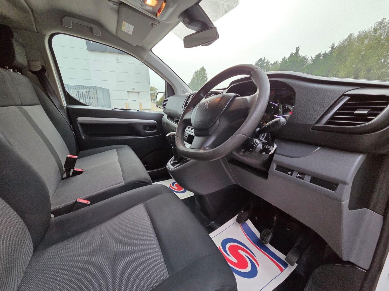 Used Peugeot Expert 2018 for sale - 76994018: Photo 48