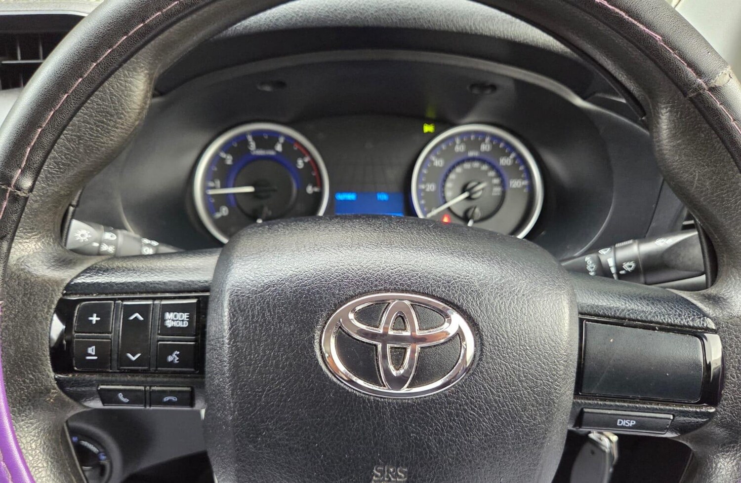 Used Toyota Hilux 2018 for sale - 76388128: Photo 17