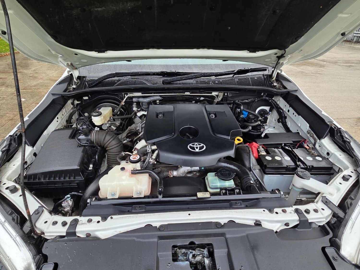 Used Toyota Hilux 2018 for sale - 76388128: Photo 18