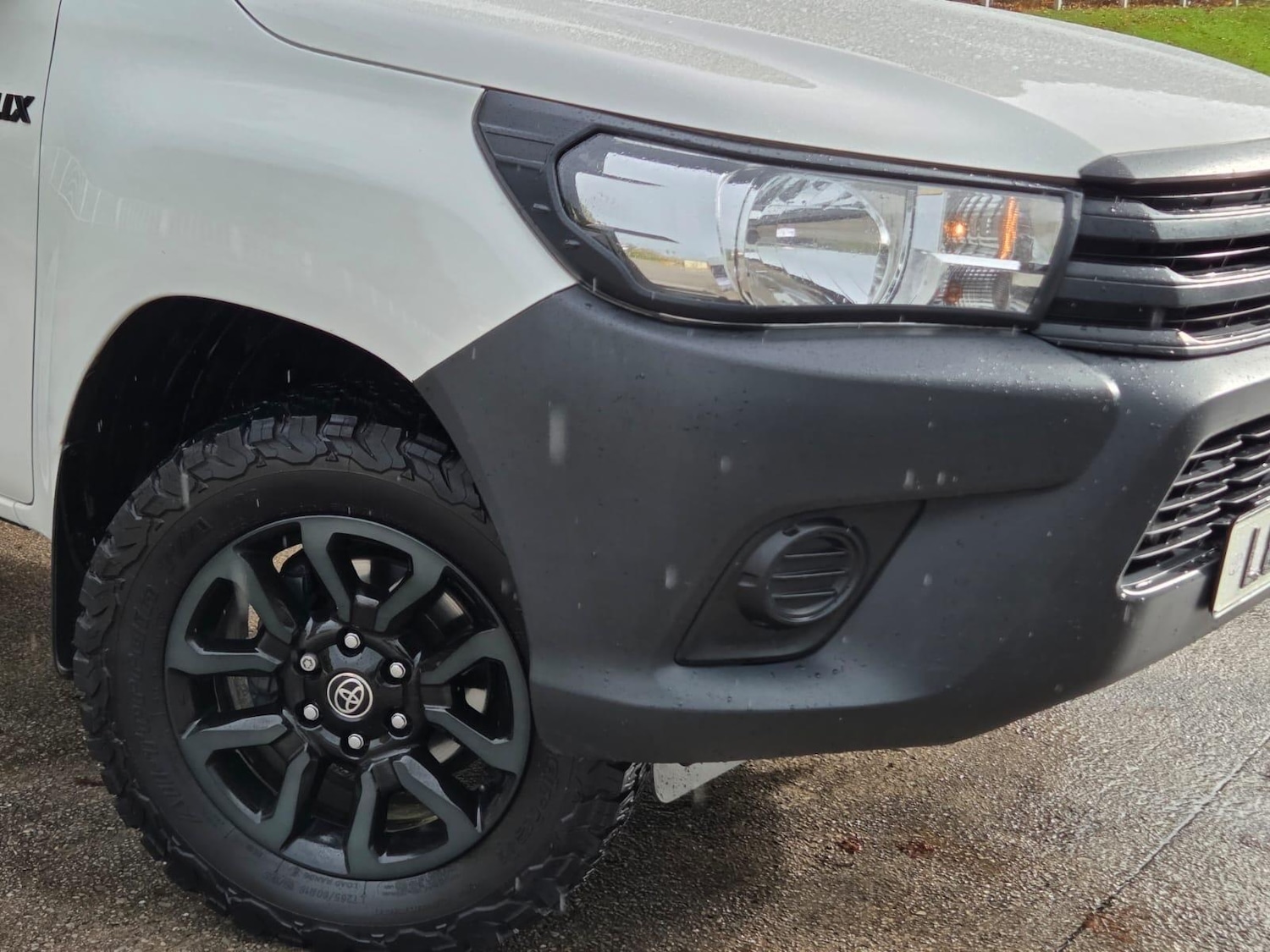 Used Toyota Hilux 2018 for sale - 76388128: Photo 24