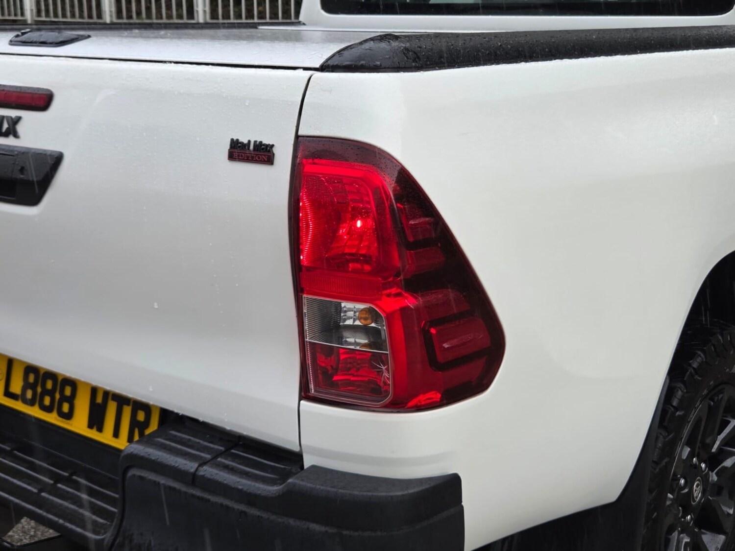 Used Toyota Hilux 2018 for sale - 76388128: Photo 35