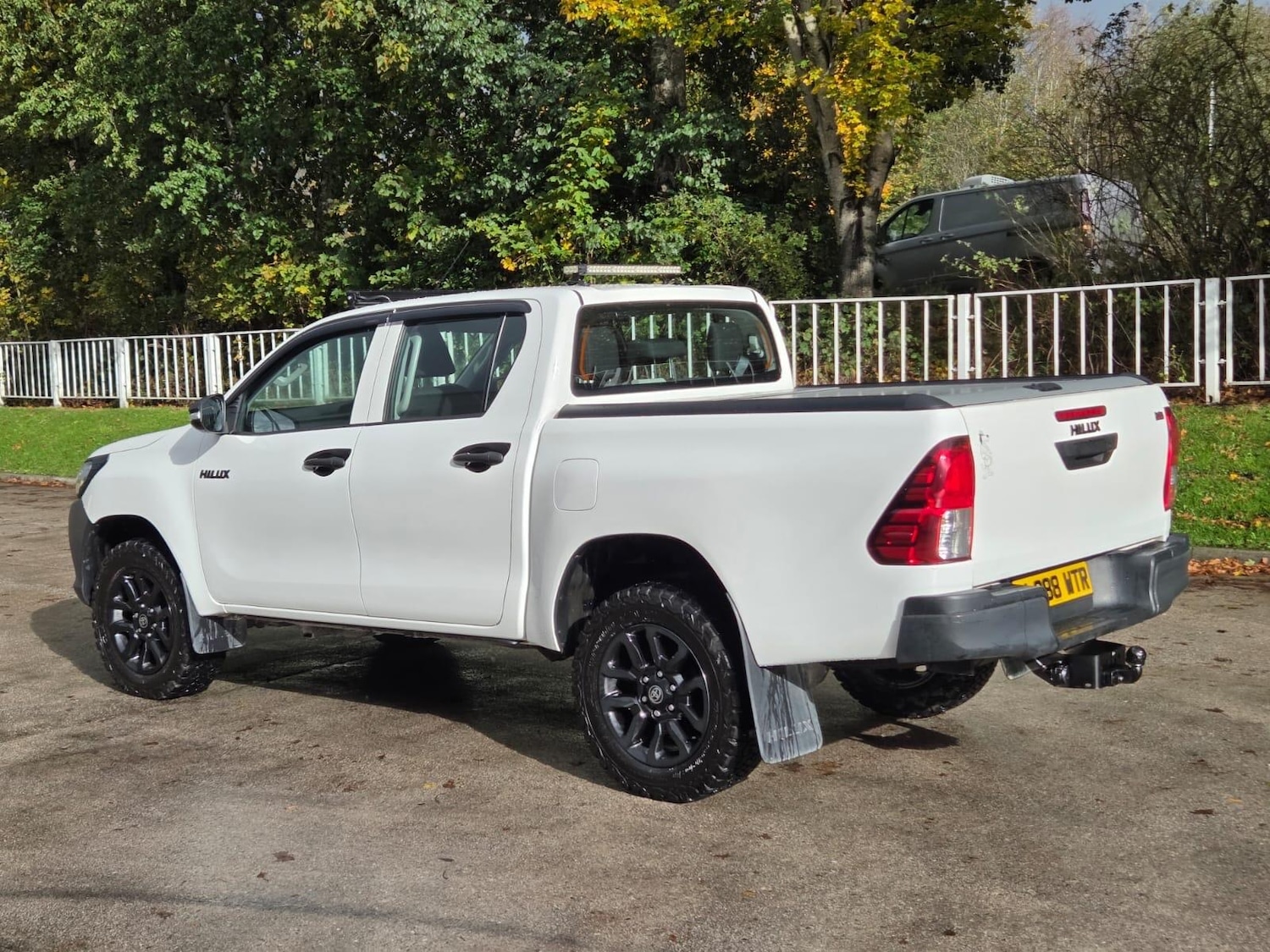Used Toyota Hilux 2018 for sale - 76388128: Photo 39