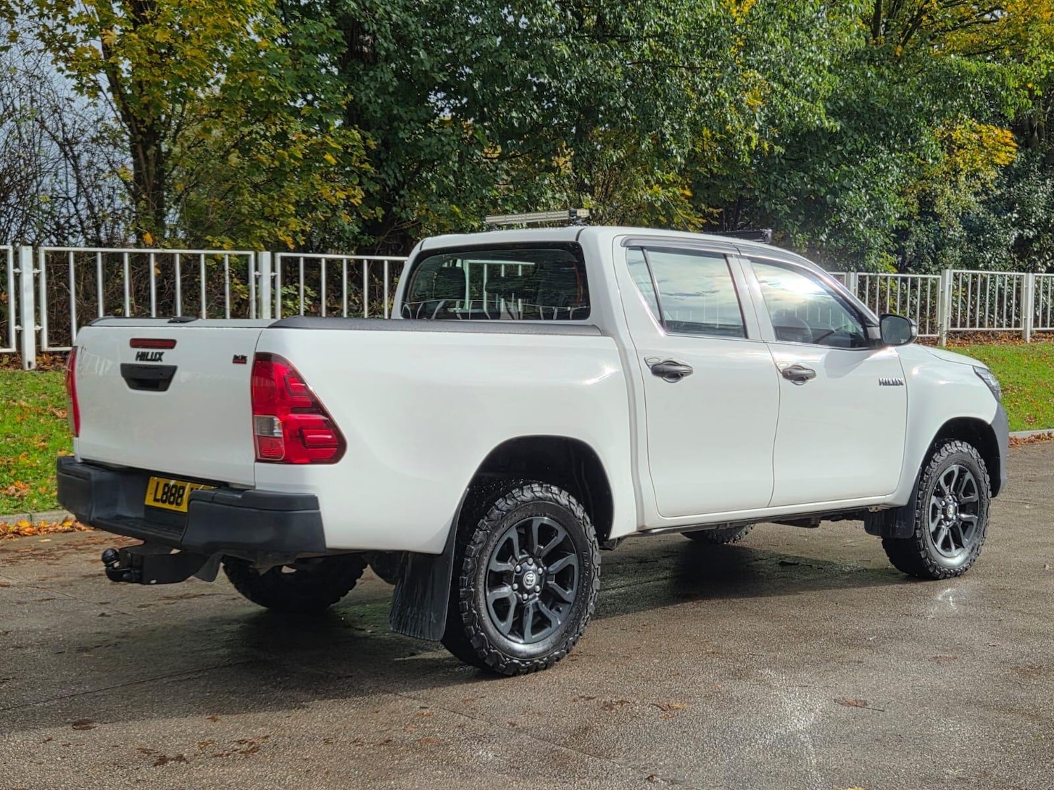 Used Toyota Hilux 2018 for sale - 76388128: Photo 40