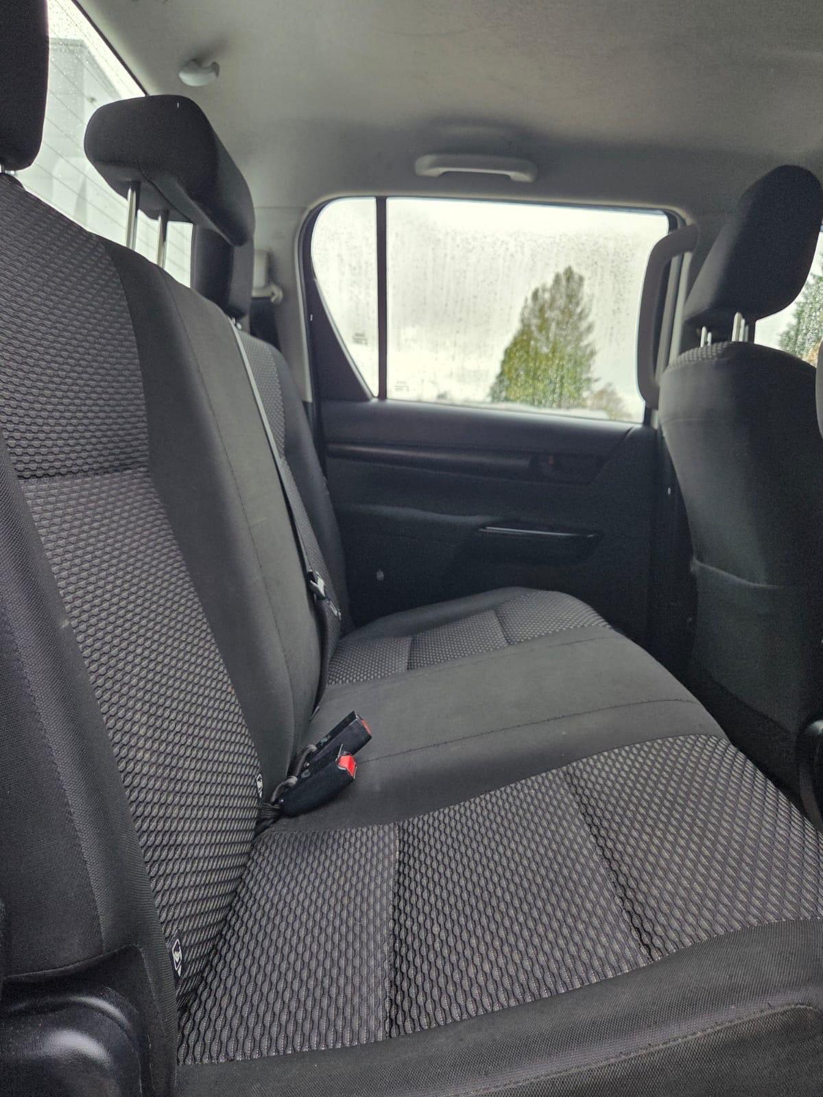 Used Toyota Hilux 2018 for sale - 76388128: Photo 41