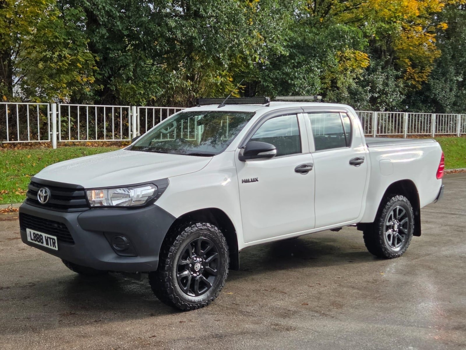 Used Toyota Hilux 2018 for sale - 76388128: Photo 49