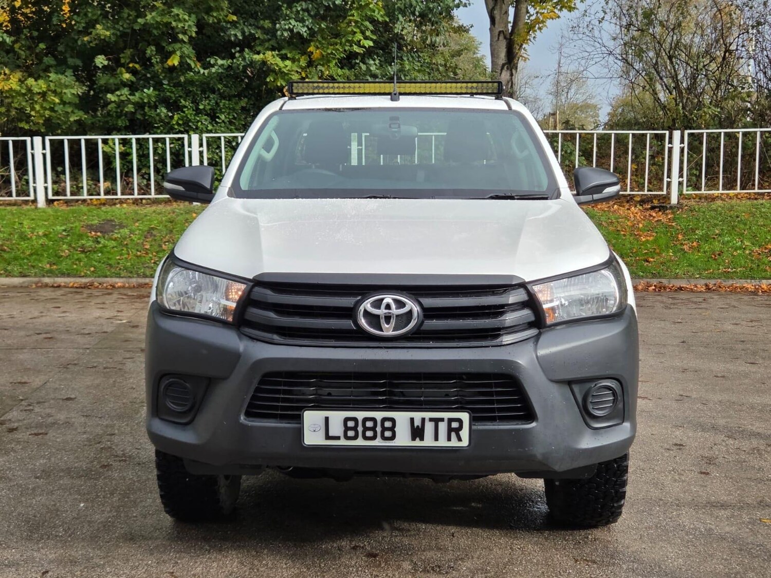 Used Toyota Hilux 2018 for sale - 76388128: Photo 60