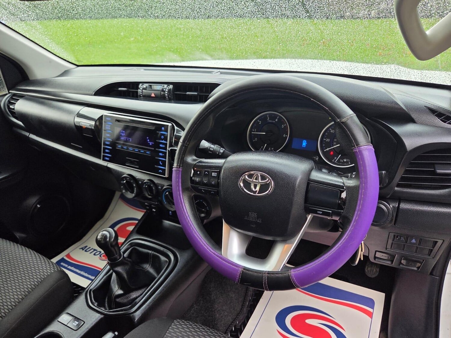 Used Toyota Hilux 2018 for sale - 76388128: Photo 61