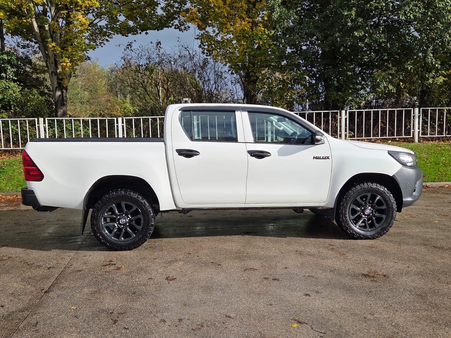 Used Toyota Hilux 2018 for sale - 76388128: Photo 62
