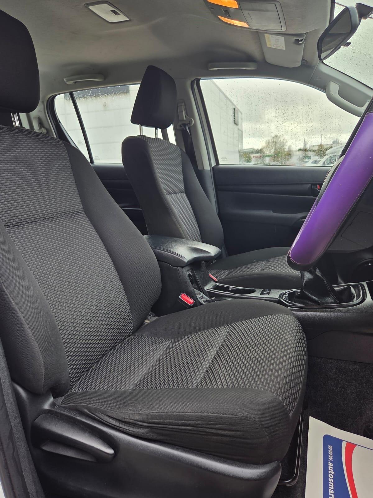 Used Toyota Hilux 2018 for sale - 76388128: Photo 63