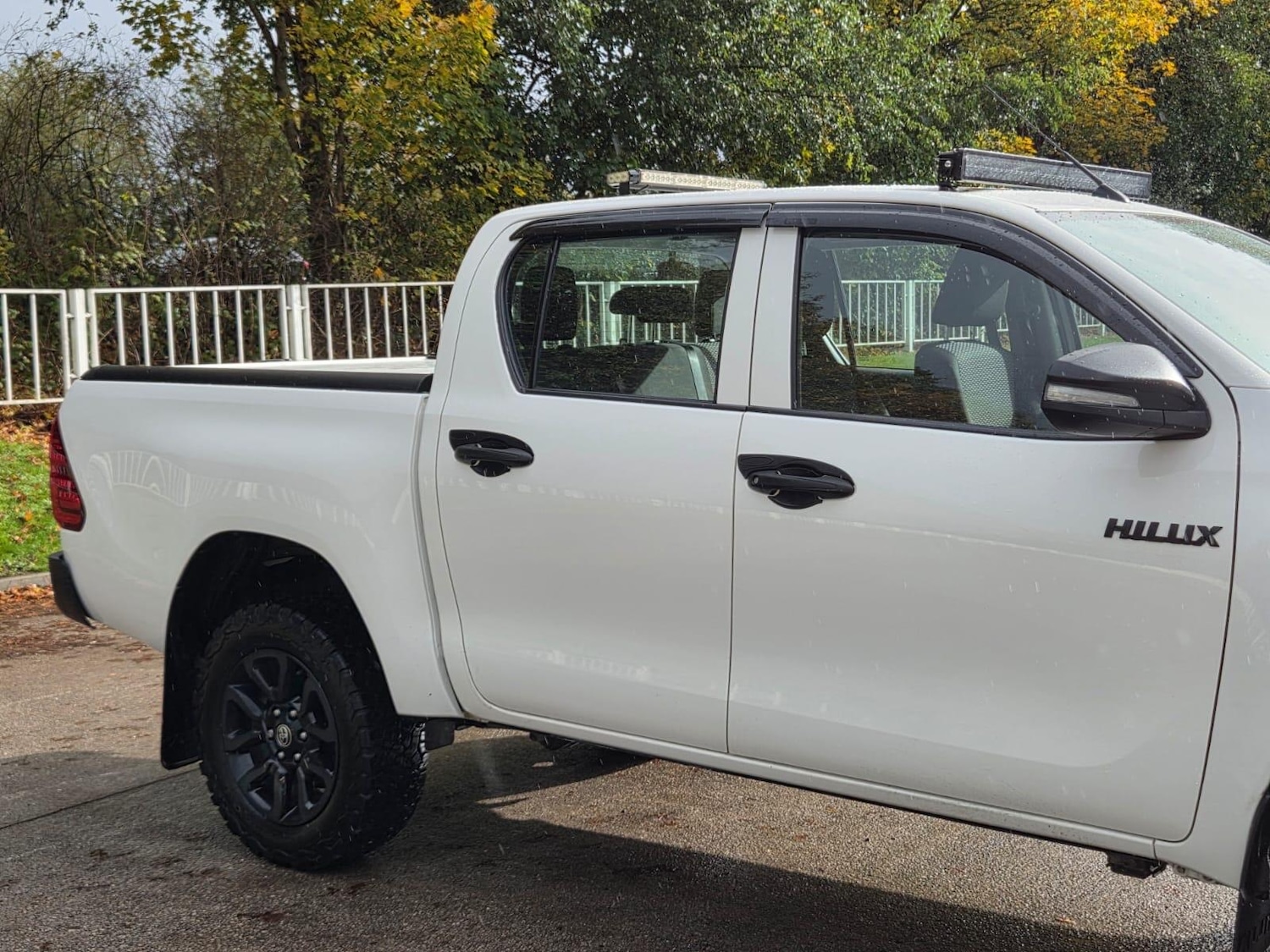 Used Toyota Hilux 2018 for sale - 76388128: Photo 68