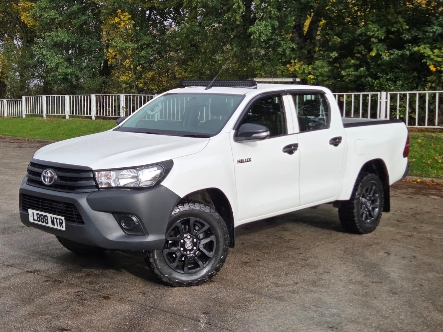 Used Toyota Hilux 2018 for sale - 76388128: Photo 70