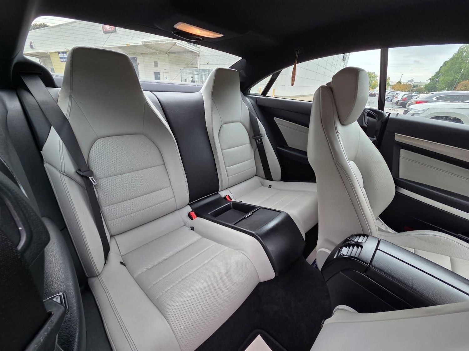 Used Mercedes-Benz E-Class 2014 for sale - 76151080: Photo 30