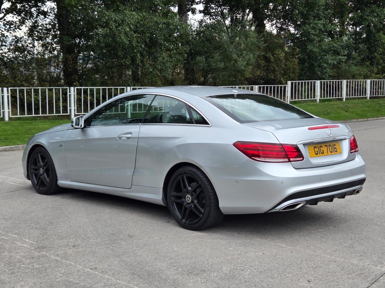Used Mercedes-Benz E-Class 2014 for sale - 76151080: Photo 4