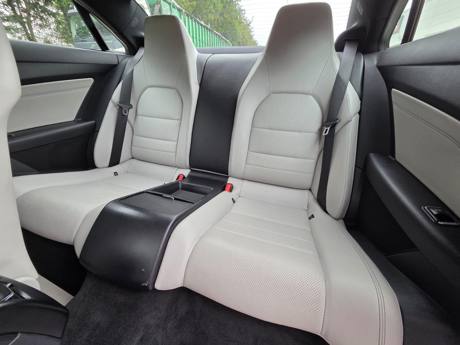 Used Mercedes-Benz E-Class 2014 for sale - 76151080: Photo 6